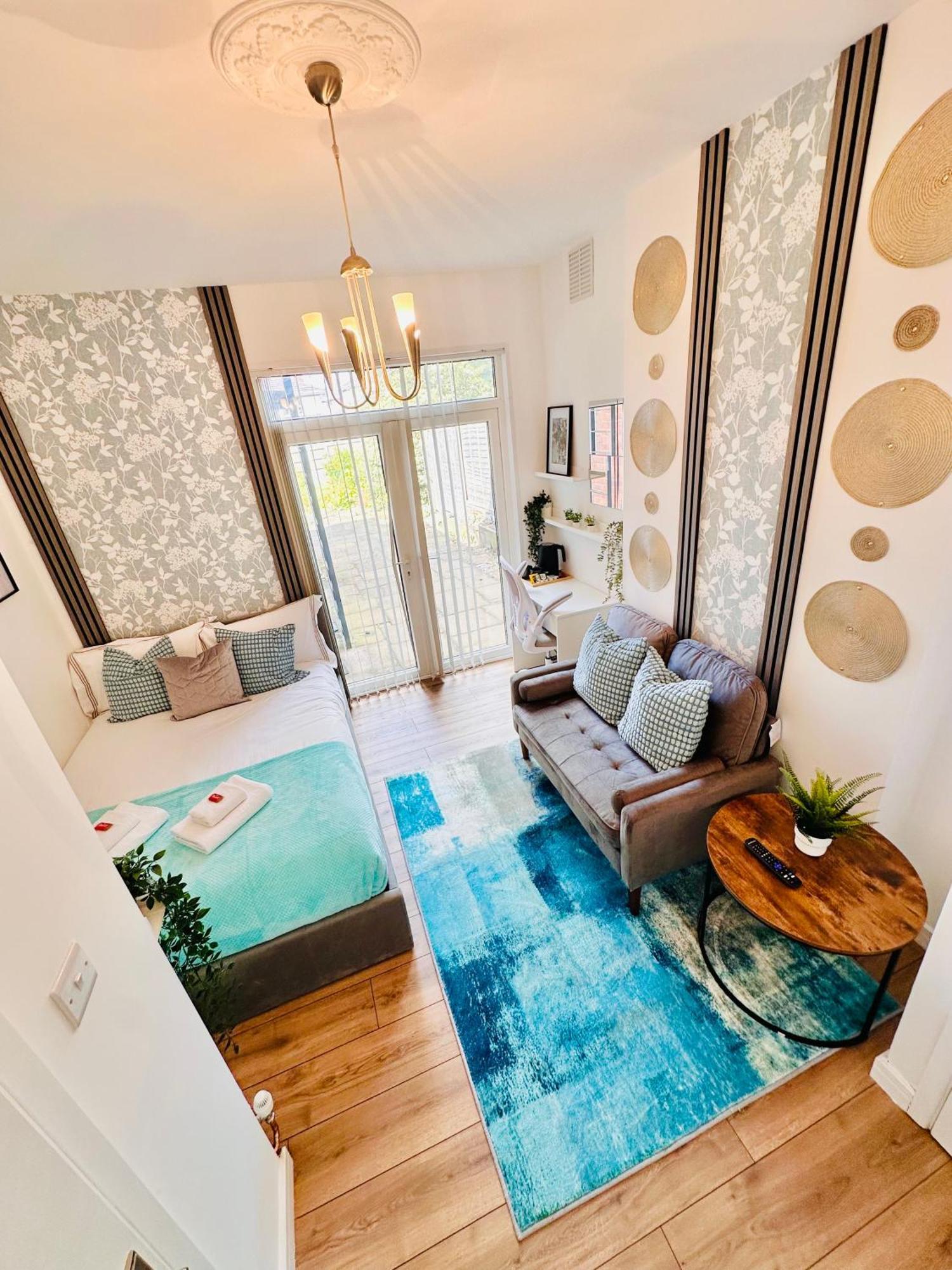 R2 - Elegant Private Room Opposite Queen Elizabeth Hospital - Harborne Birmingham Exteriör bild