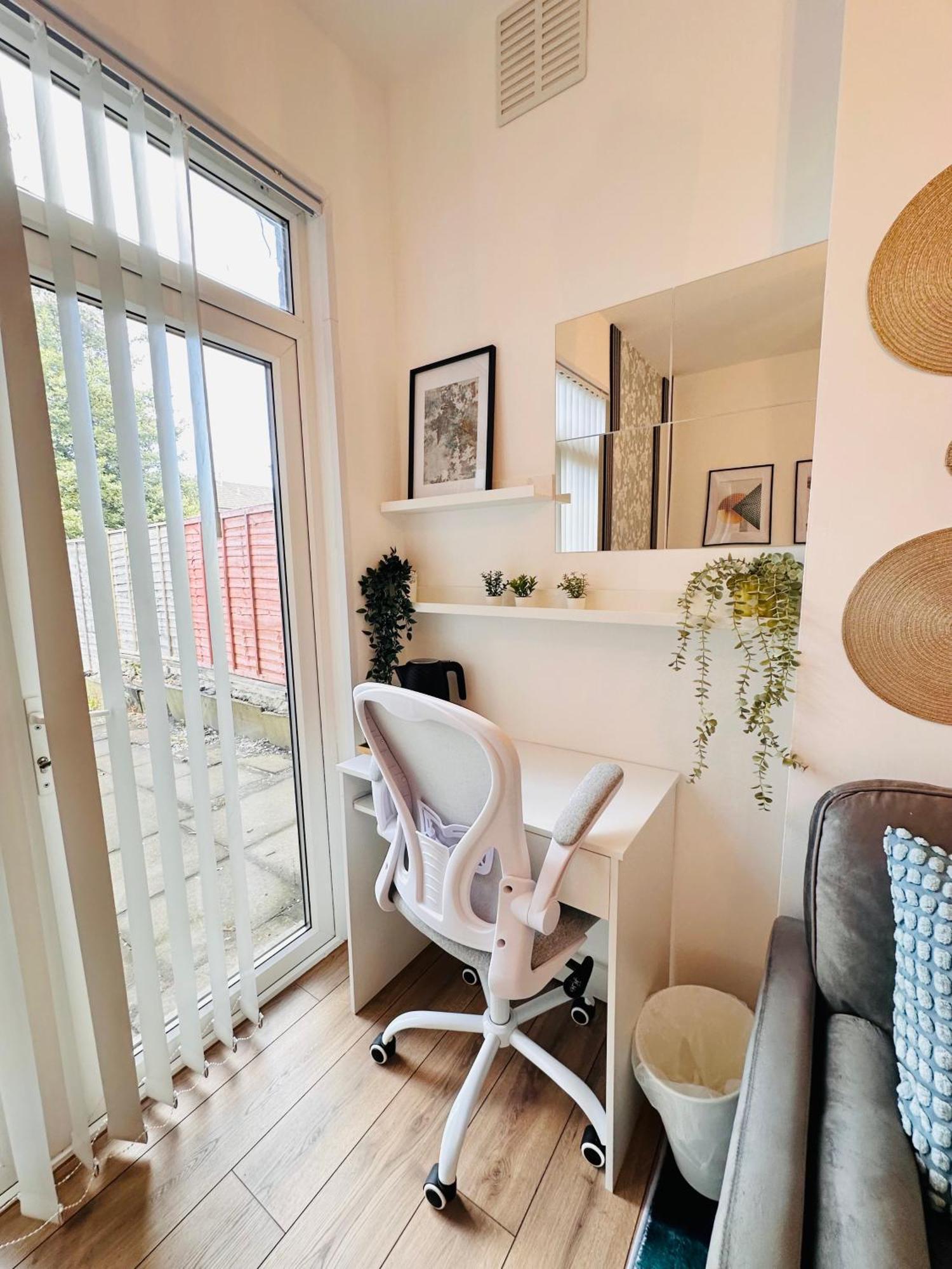 R2 - Elegant Private Room Opposite Queen Elizabeth Hospital - Harborne Birmingham Exteriör bild